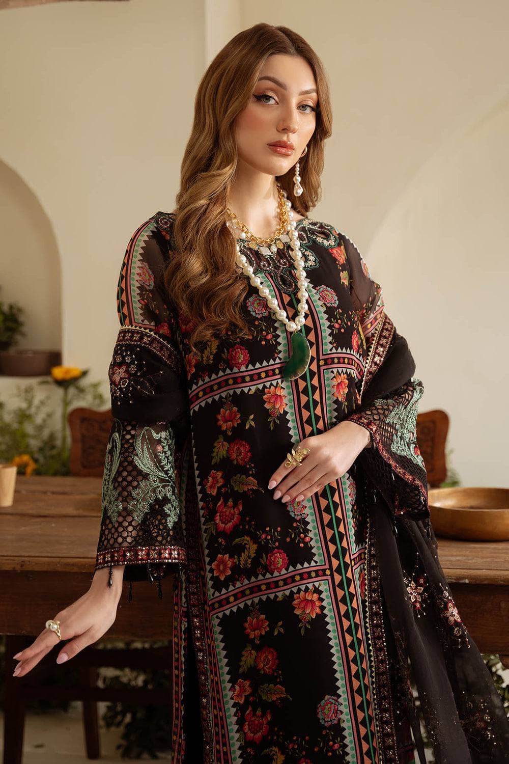 img_nureh_amaya_luxury_formals_awwal_boutique