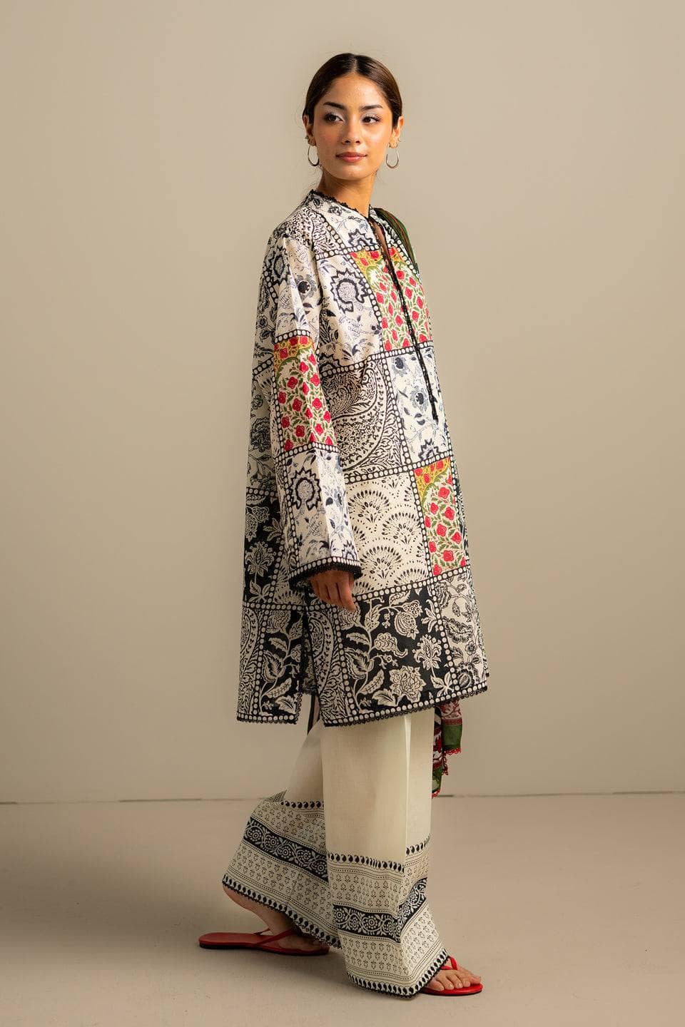 img_zara_shahjahan_coco_prints_awwal_boutique