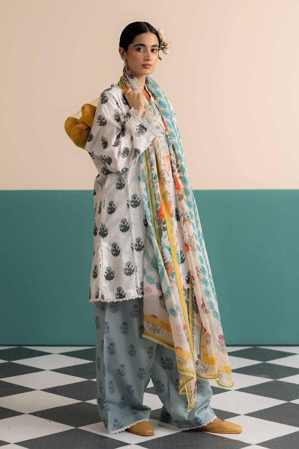 img_zara_shahjahan_coco_prints_awwal_boutique