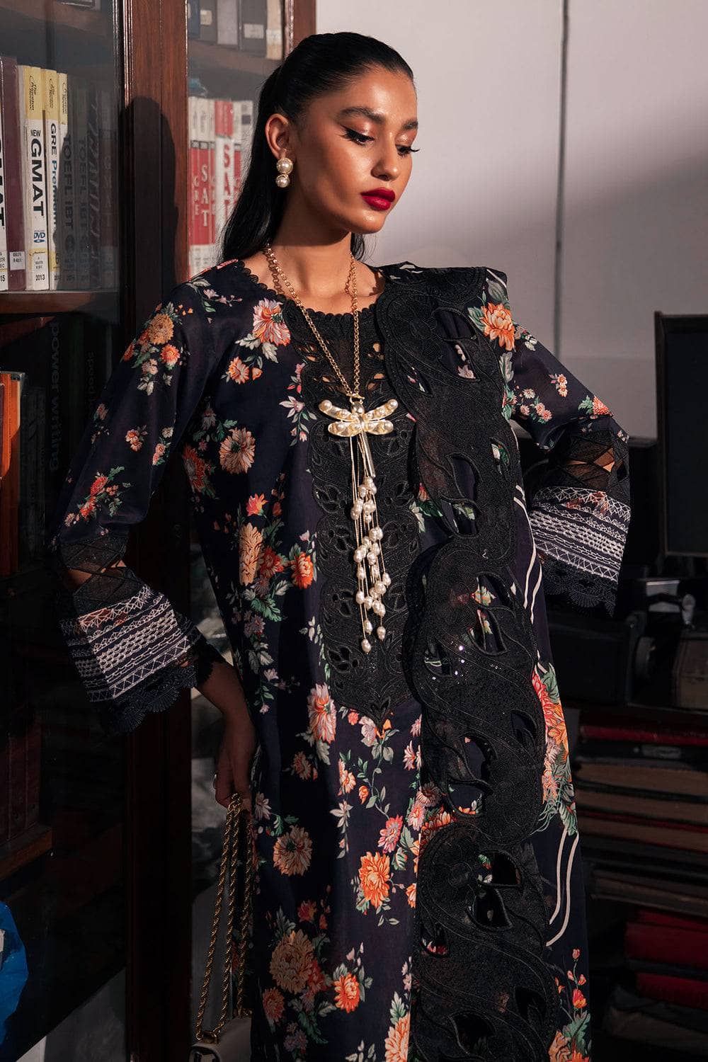 img_nureh_glam_girl_awwal_boutique