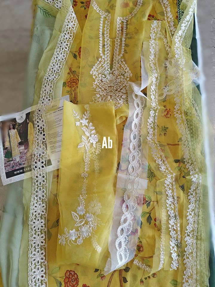 img_sable_v_lawn_23_awwal_boutique