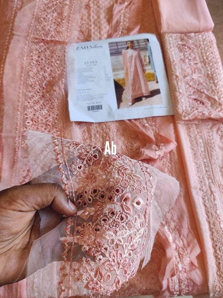 img_open_pic_zaha_lawn_23_awwal_boutique