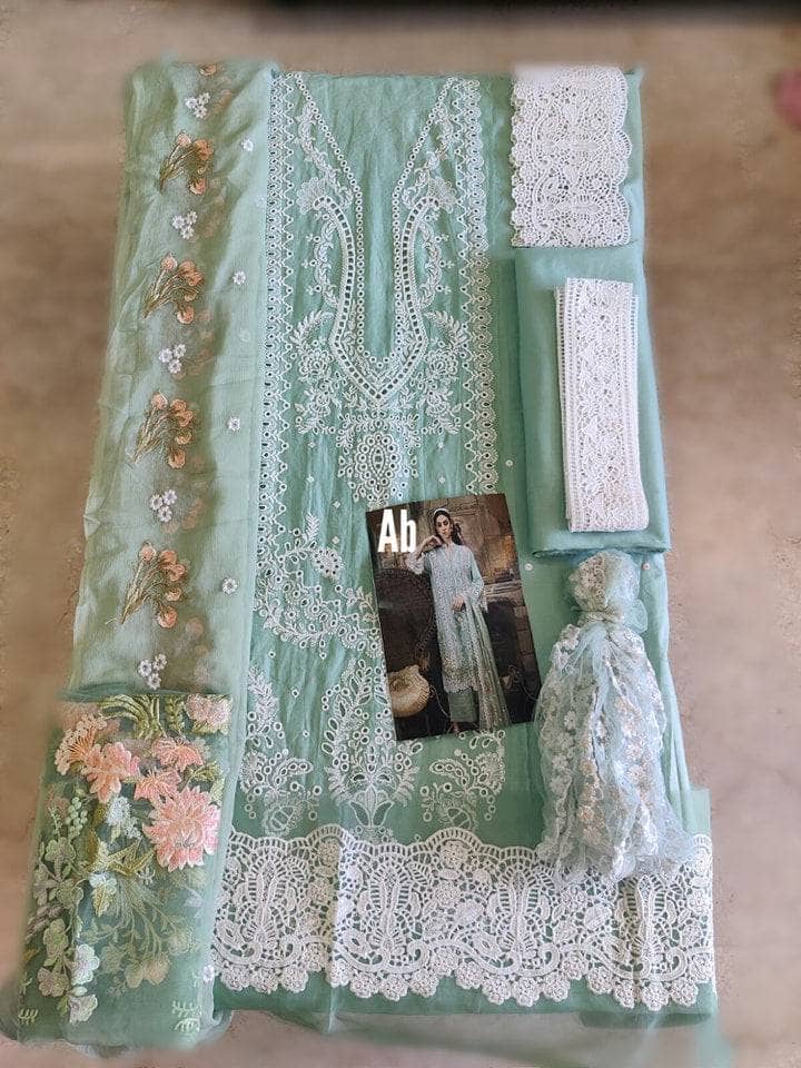 img_sobia_nazir_lawn_open_pic_awwal_boutique