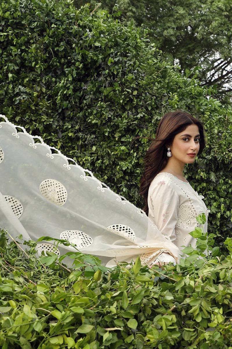 img_qalamkar_lawn_24_awwal_boutique