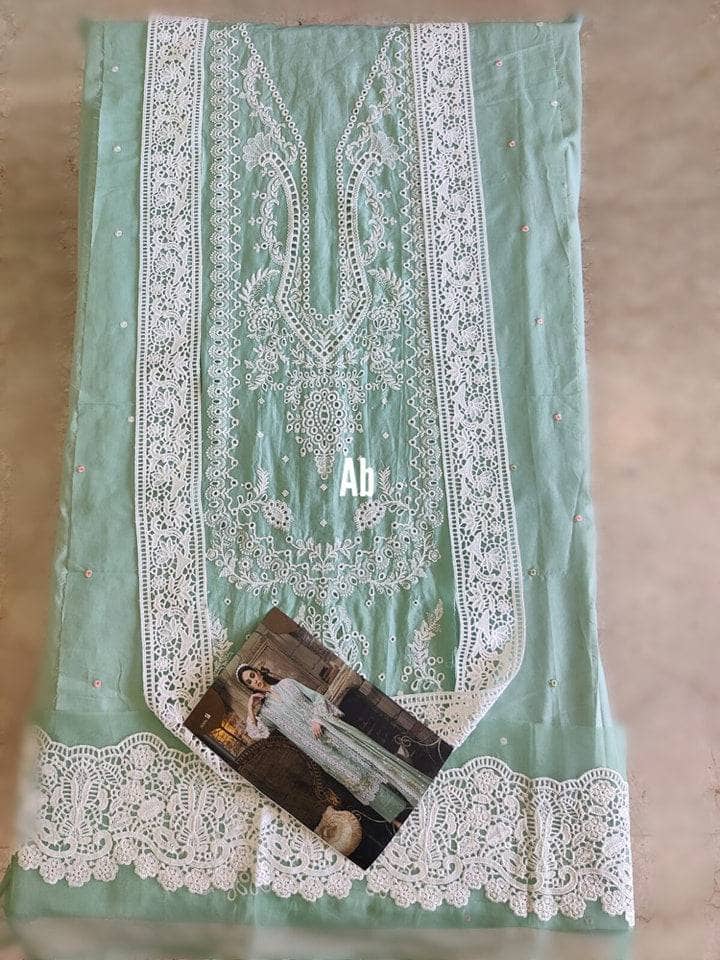 img_sobia_nazir_lawn_open_pic_awwal_boutique