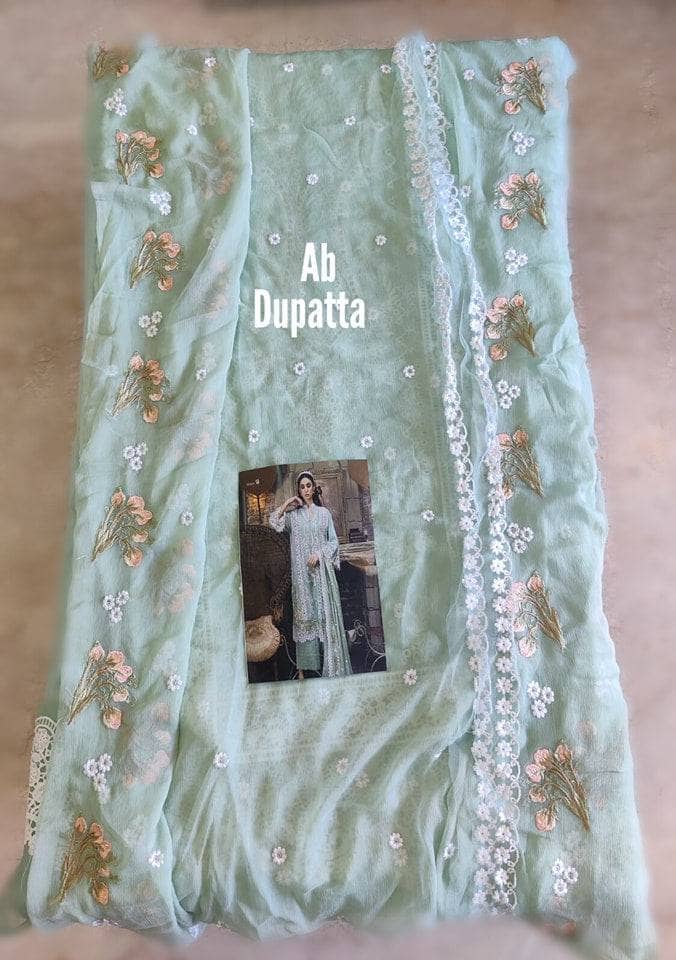 img_sobia_nazir_lawn_open_pic_awwal_boutique