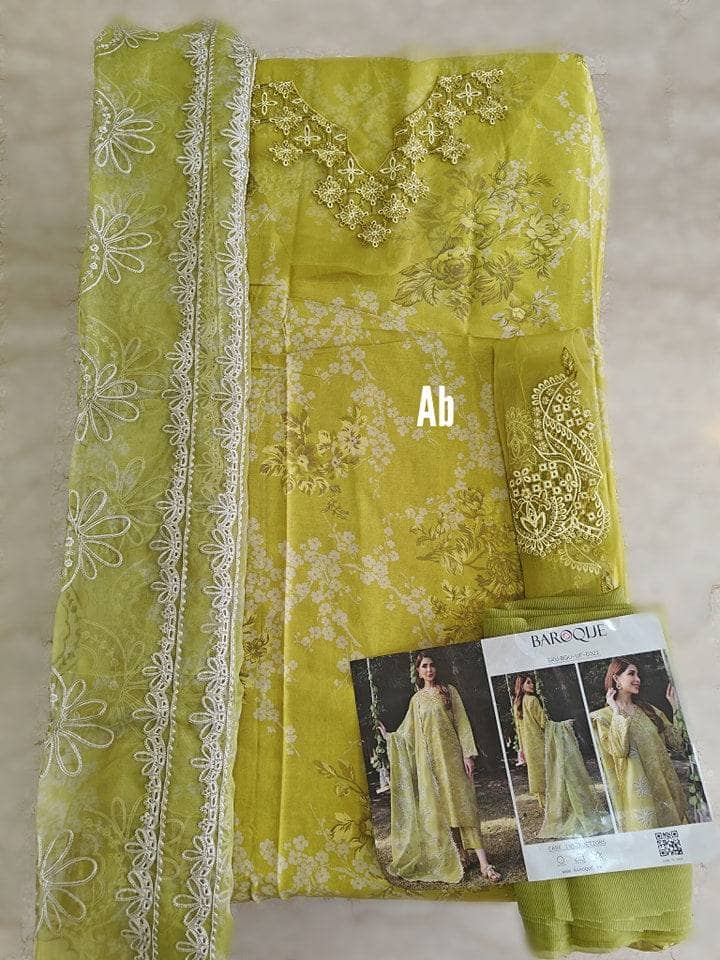 img_baroque_exclusives_lawn_awwal_boutique