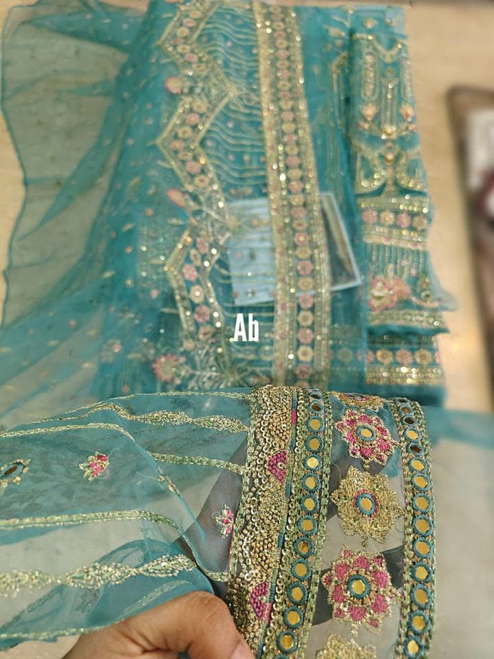 img_open_pic_mohsin_naveed_ranjha_wedding_edition_awwal_boutique