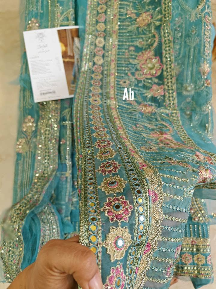 img_open_pic_mohsin_naveed_ranjha_wedding_edition_awwal_boutique