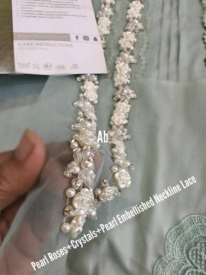 img_crimson_lawn_23_awwal_boutique