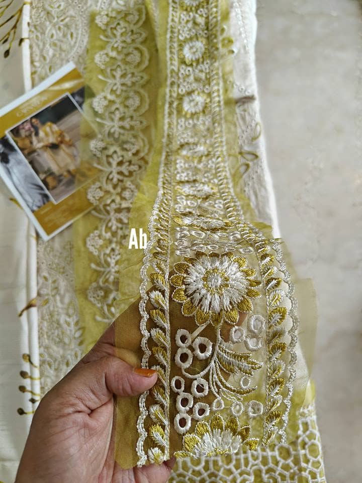 img_rang_rasiya_lawn_23_awwal_boutique