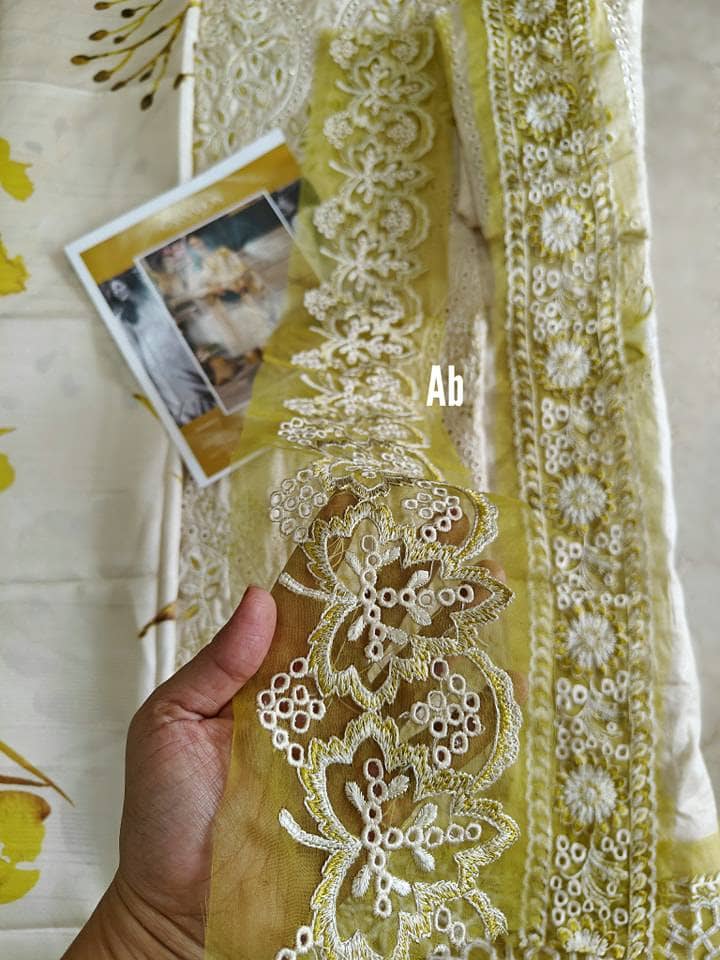 img_rang_rasiya_lawn_23_awwal_boutique