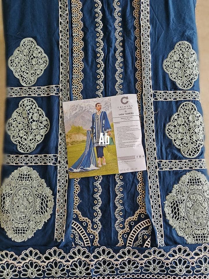 img_crimson_lawn_saira_shakira-awwal_boutique