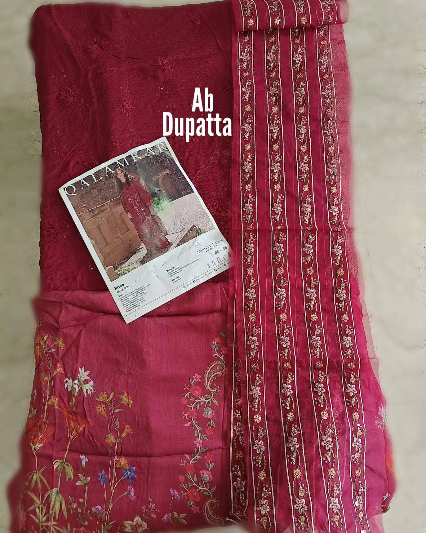 img_qalamkar_luxury_lawn_23_awwal_boutique