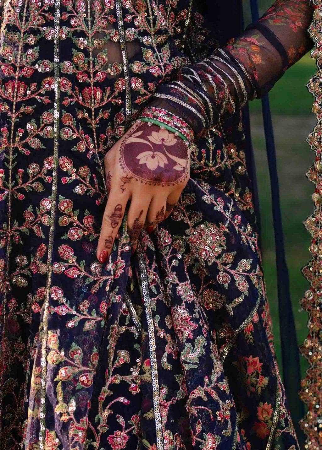 img_zaib_un_nisa_by_hussain_rehar_awwal_boutique