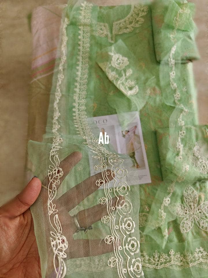 img_zara_shahjahan_coco_lawn_23_awwal_boutique