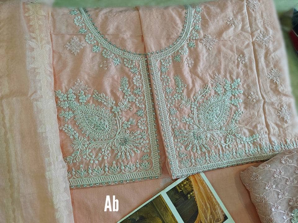 img_maria_b_lawn_23_awwal_boutique