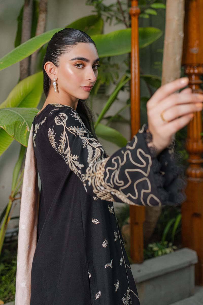 img_qalamkar_q_linen_linen_awwal_boutique