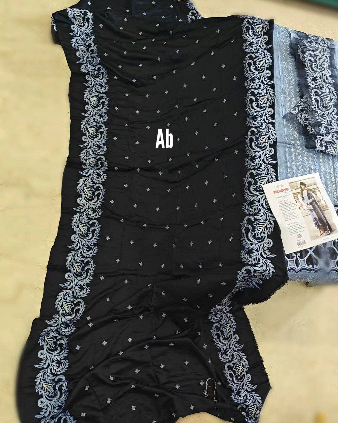 img-mushq-broadway-awwal-boutique