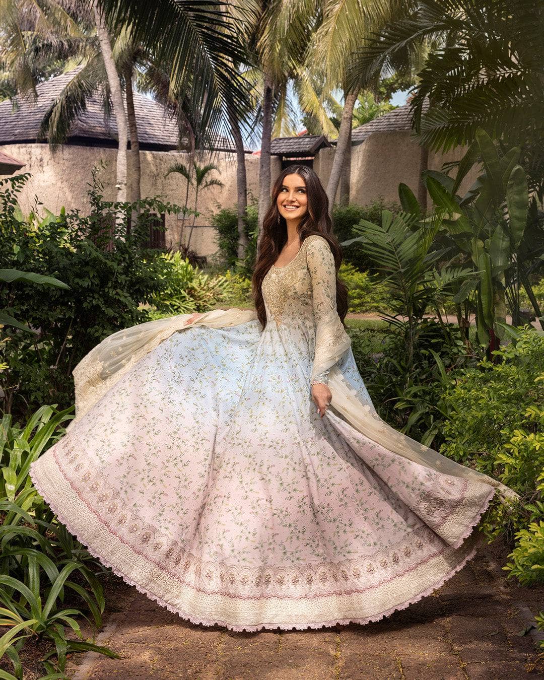 img_faiza_saqlain_lawn_tara_sutaria_awwal_boutique