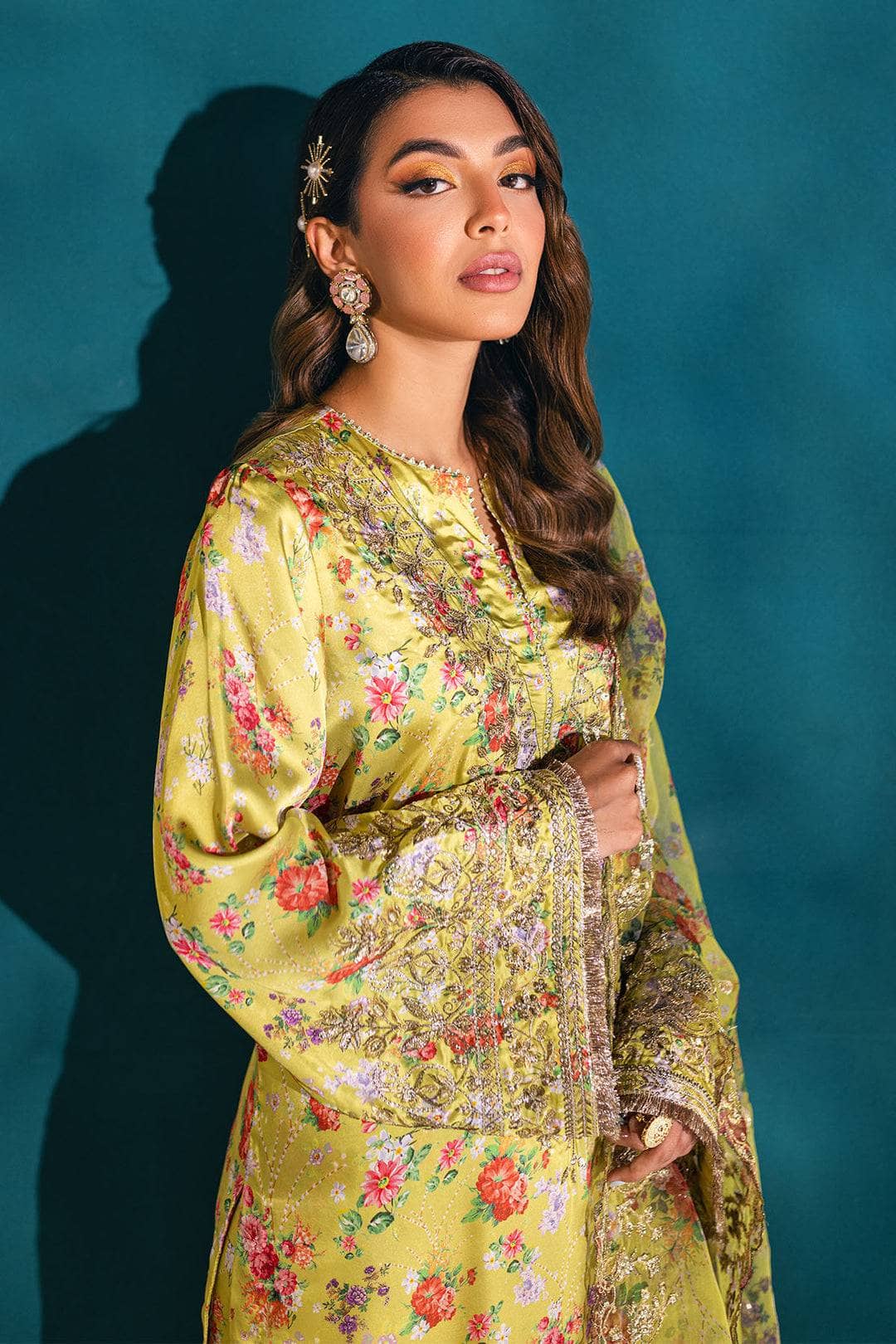 img_nureh_silk_awwal_boutique