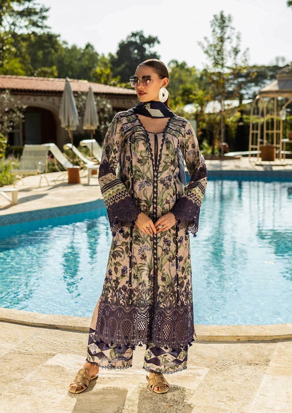 img_elaf_chikankari_awwal_boutique