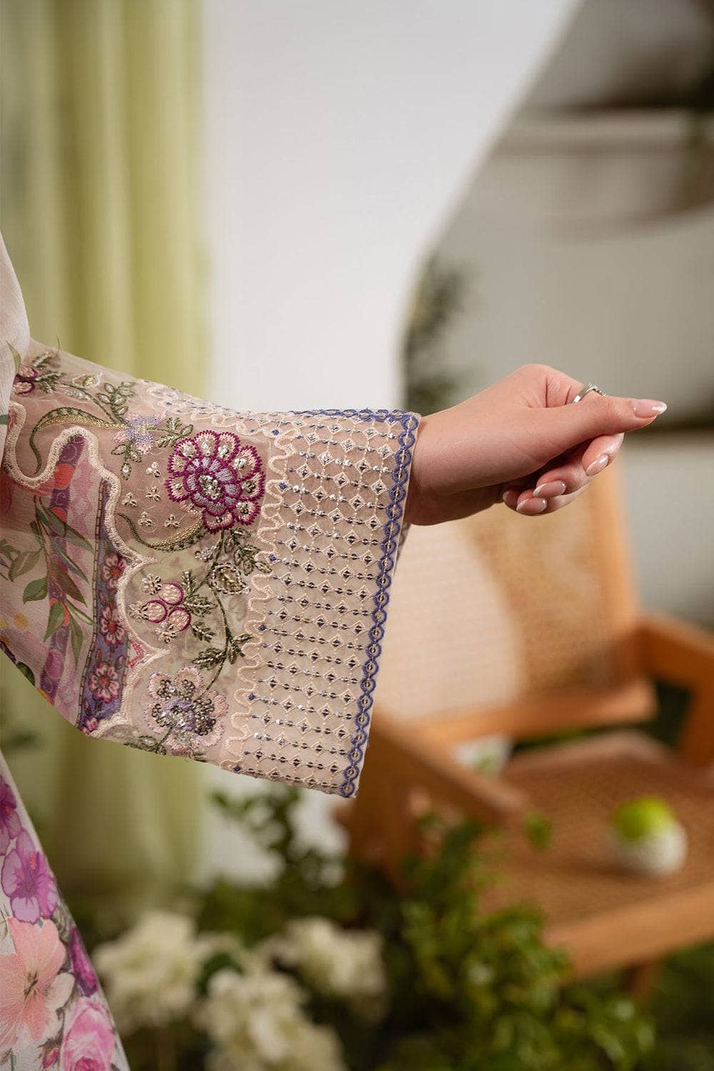 img_nureh_amaya_awwal_boutique