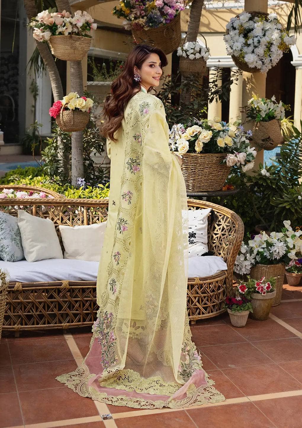 img_elaf_premium_lawn_awwal_boutique