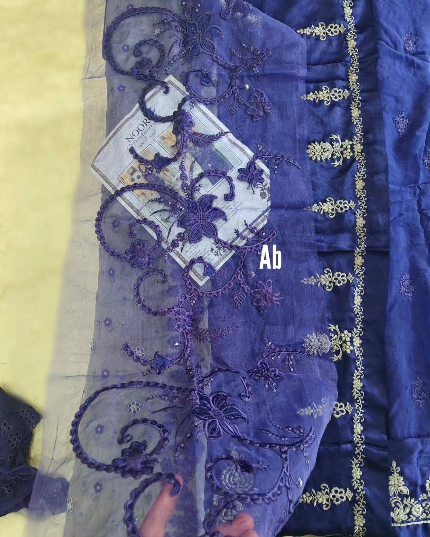 img_saadia_asad_chiffon_awwal_boutique