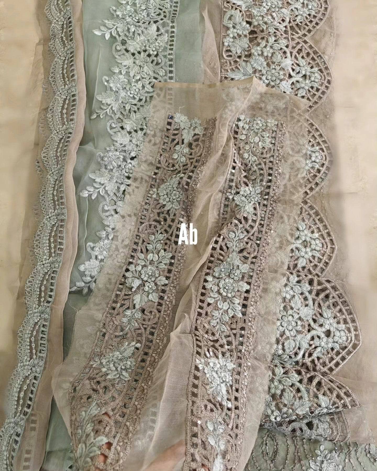 img_maria_b_mbroidered_chiffon_awwal_boutique