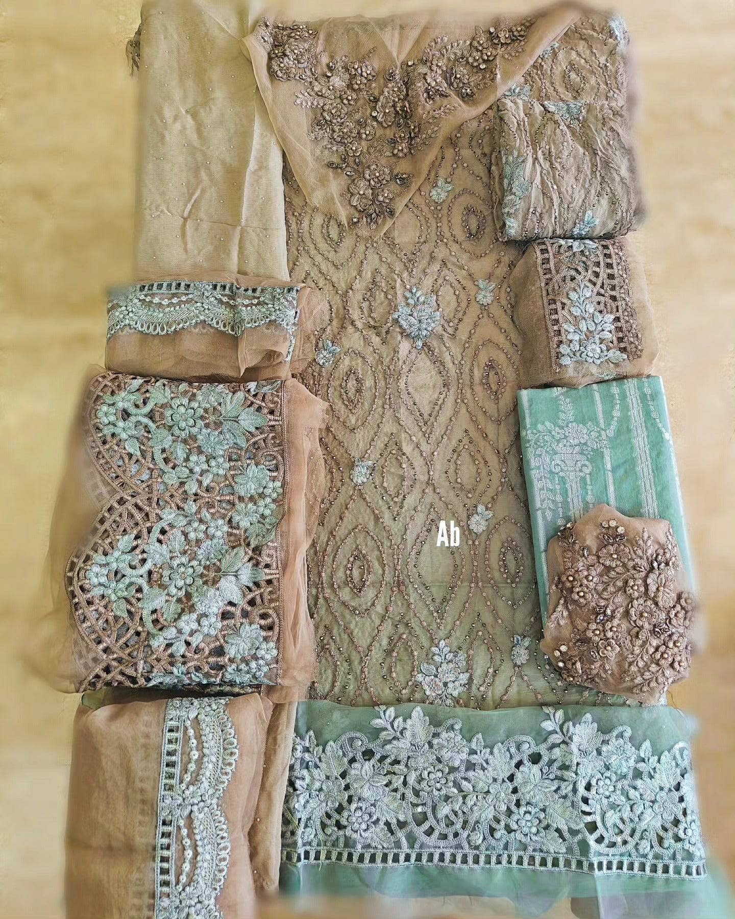 img_maria_b_mbroidered_chiffon_awwal_boutique