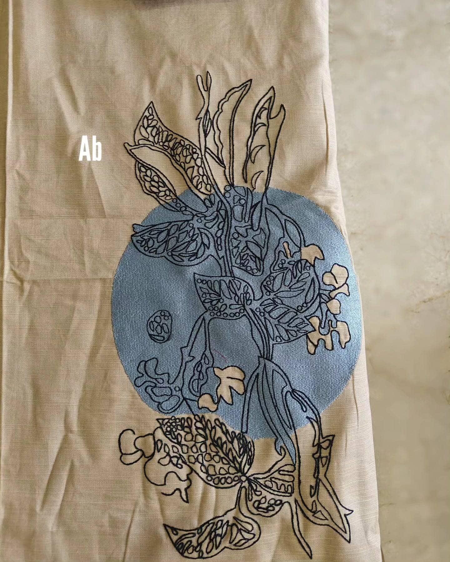 img_nishat_winter_23_awwal_boutique