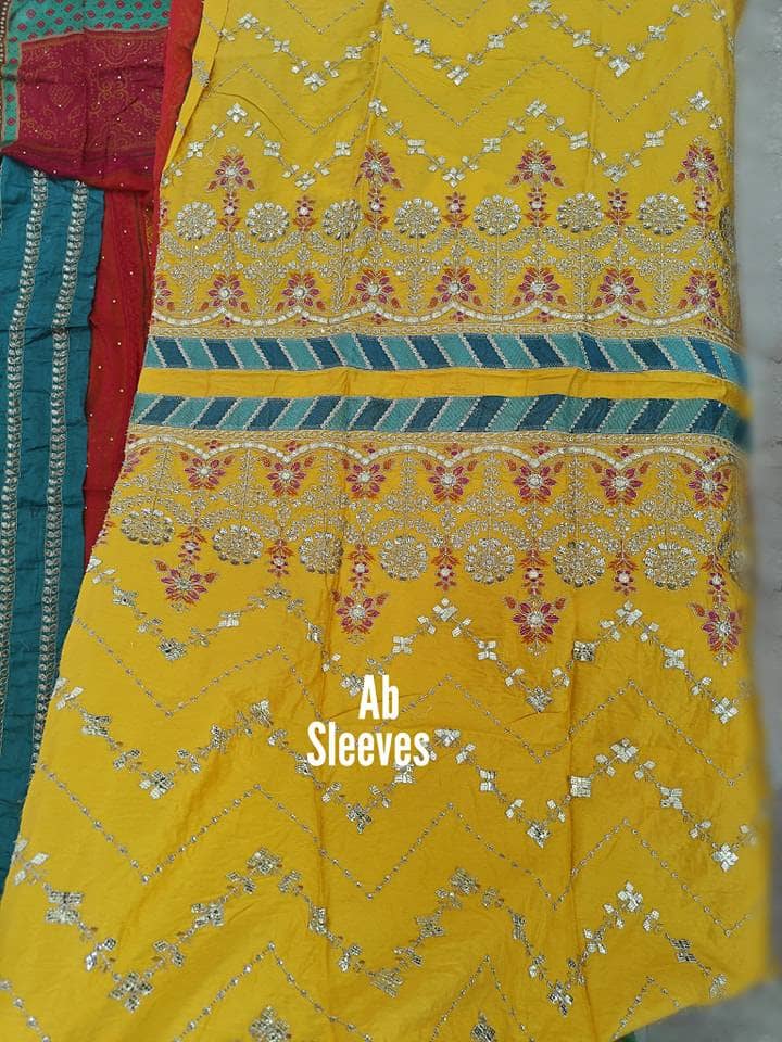 img_maria_b_sateen_open_pic_awwal_boutique