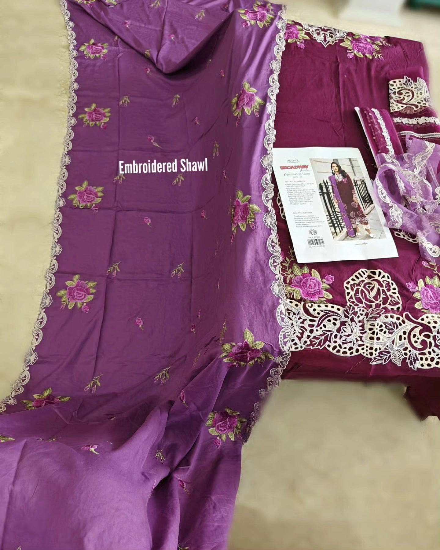 img_mushq_broadway_awwal_boutique