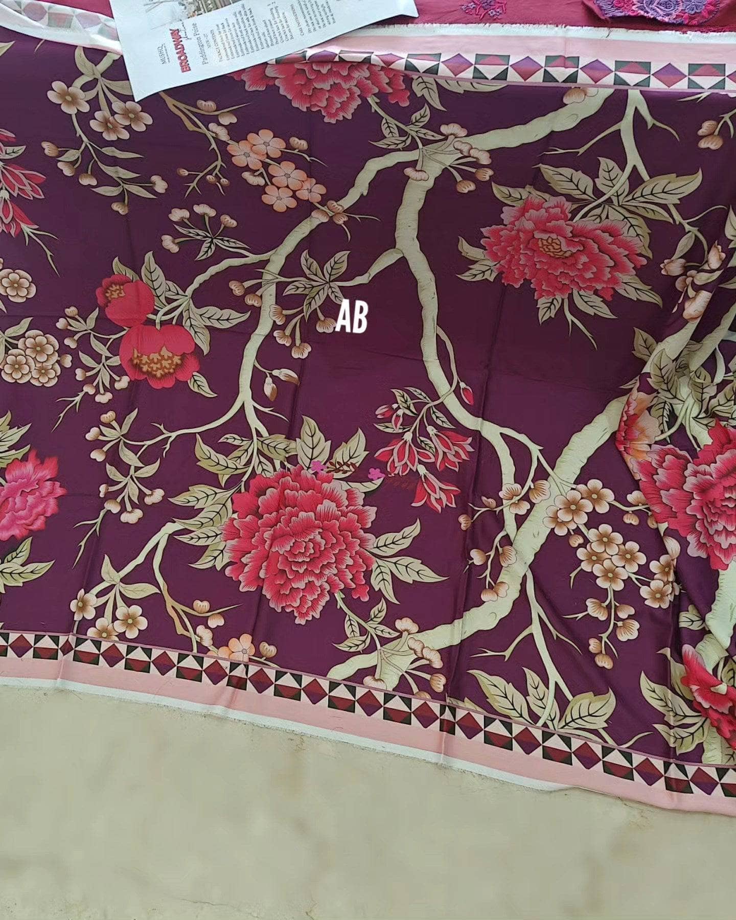 img_mushq_broadway_awwal_boutique