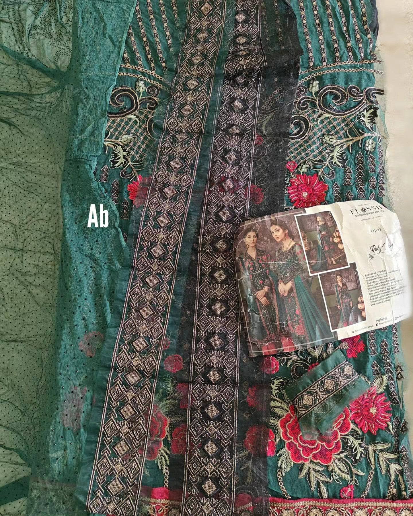 img_flossie_chiffon_awwal_boutique