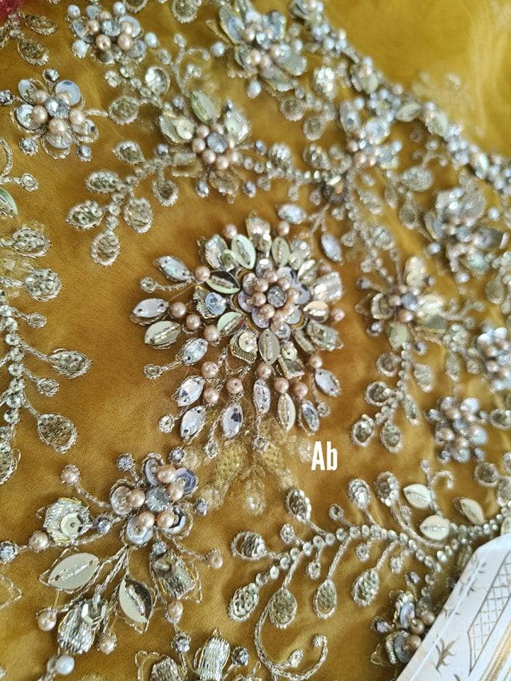 img_open_pic_maria_b_mbroidered_awwal_boutique