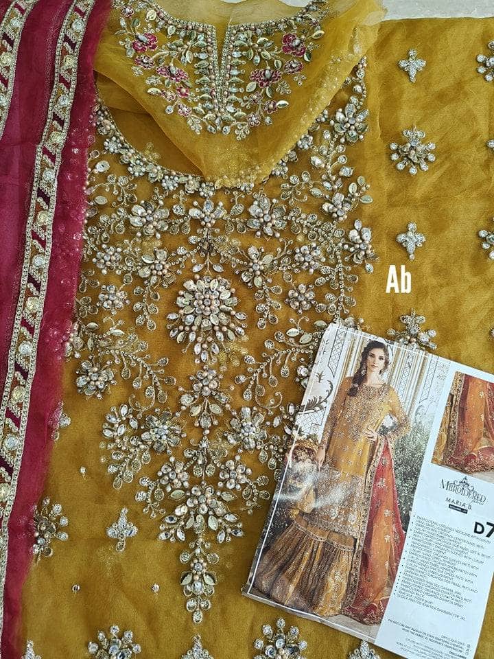 img_open_pic_maria_b_mbroidered_awwal_boutique