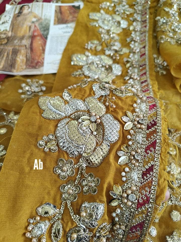 img_open_pic_maria_b_mbroidered_awwal_boutique