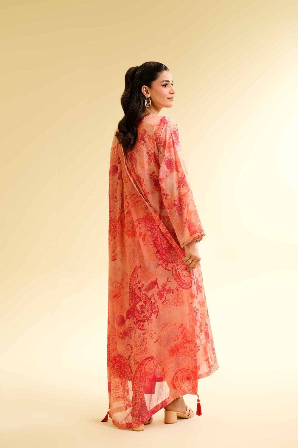 img_nishat_lawn_awwal_boutique