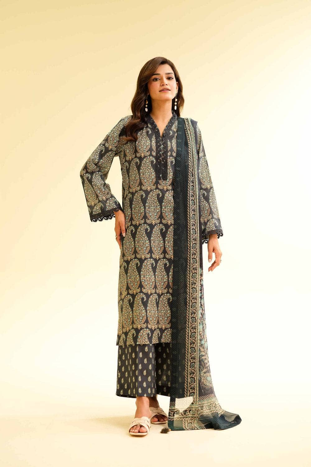 img_nishat_lawn_awwal_boutique