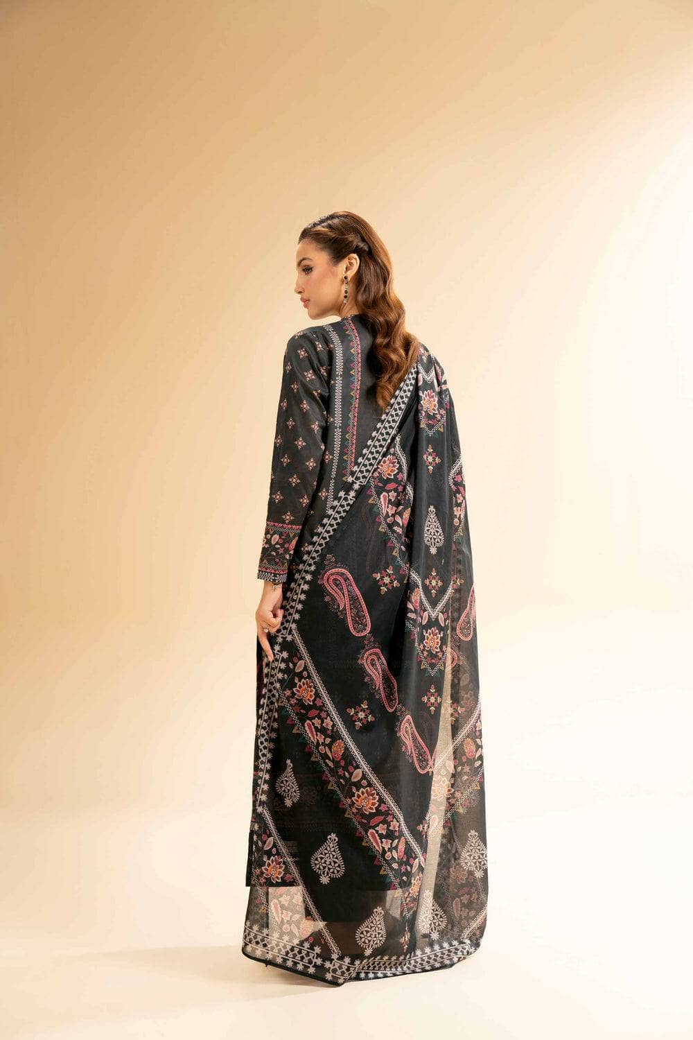 img_nishat_lawn_awwal_boutique