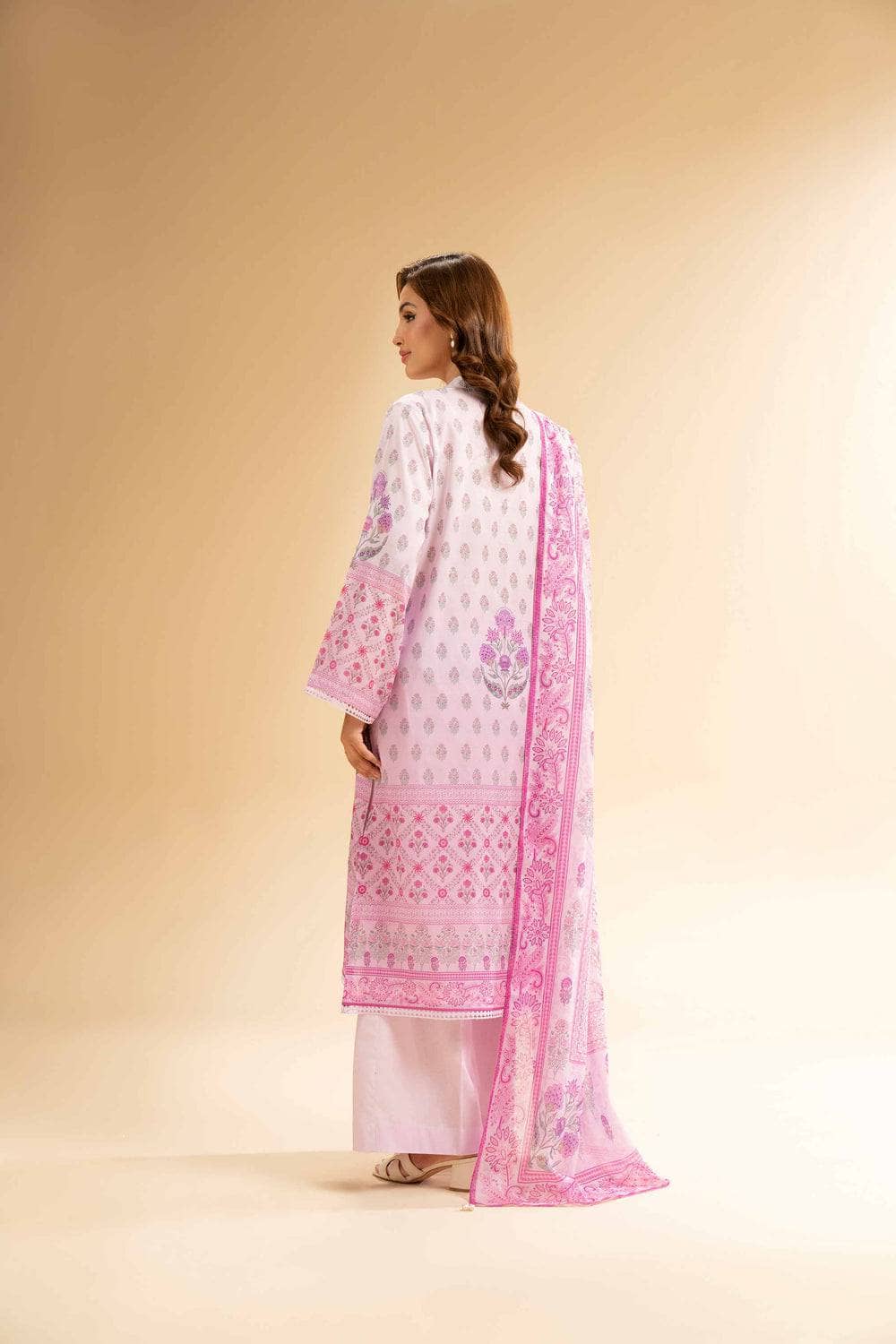 img_nishat_lawn_awwal_boutique