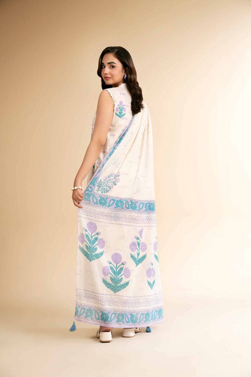 img_nishat_lawn_awwal_boutique