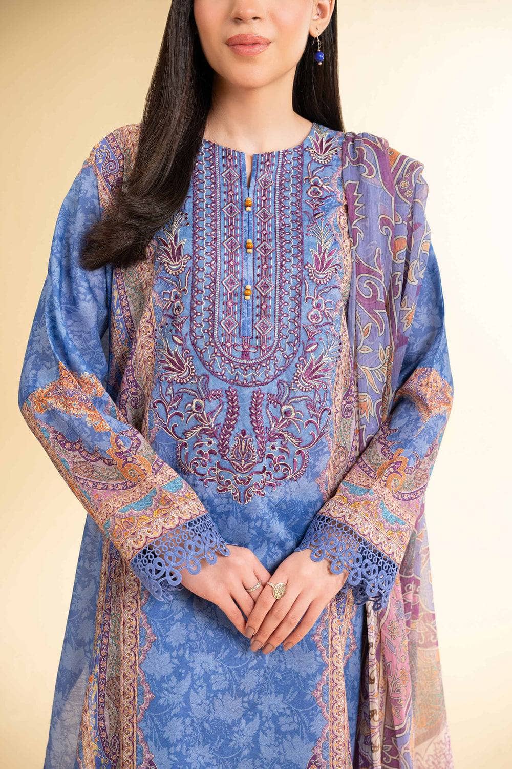 img_nishat_lawn_awwal_boutique