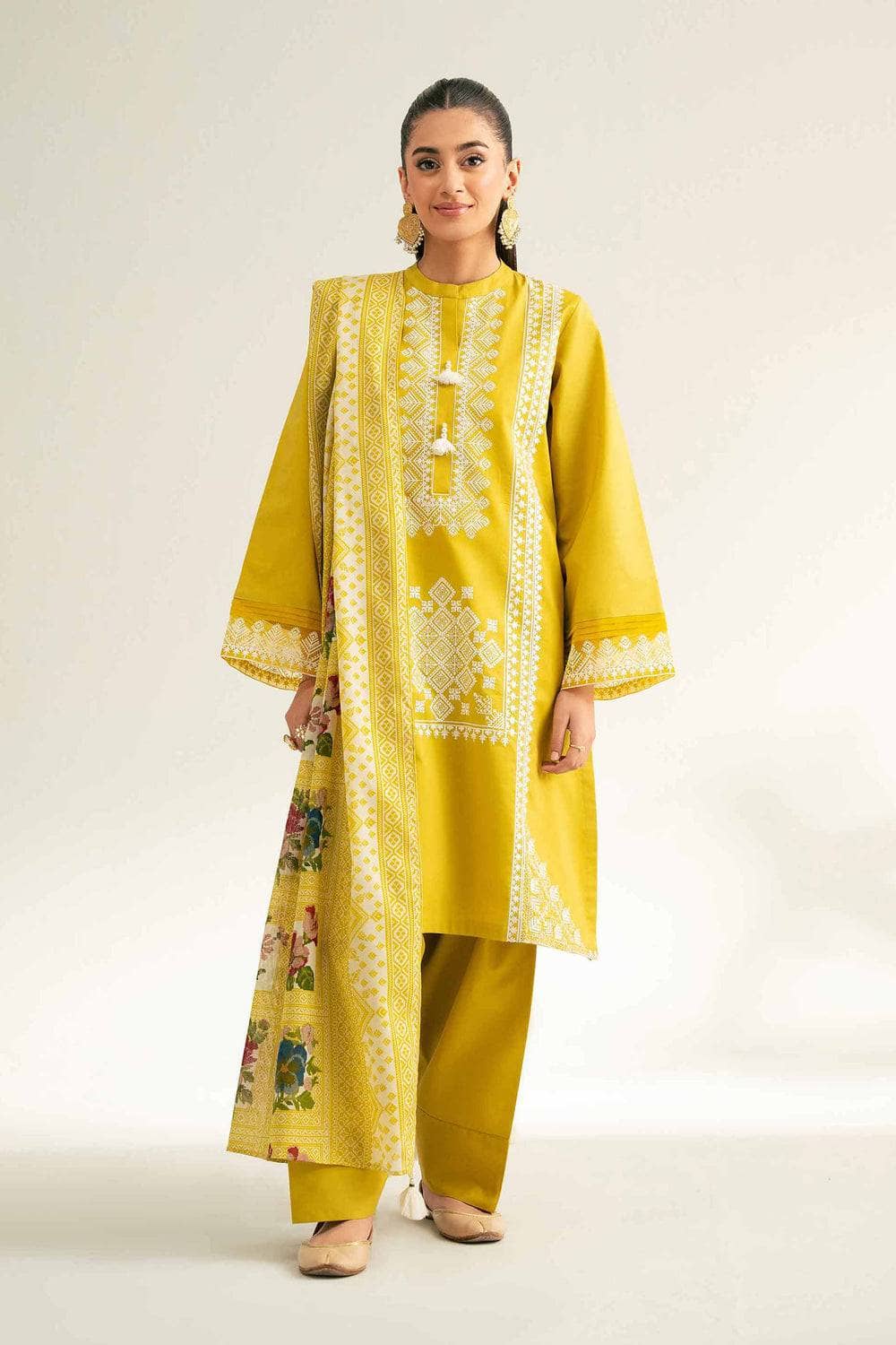 img_nishat_lawn_awwal_boutique