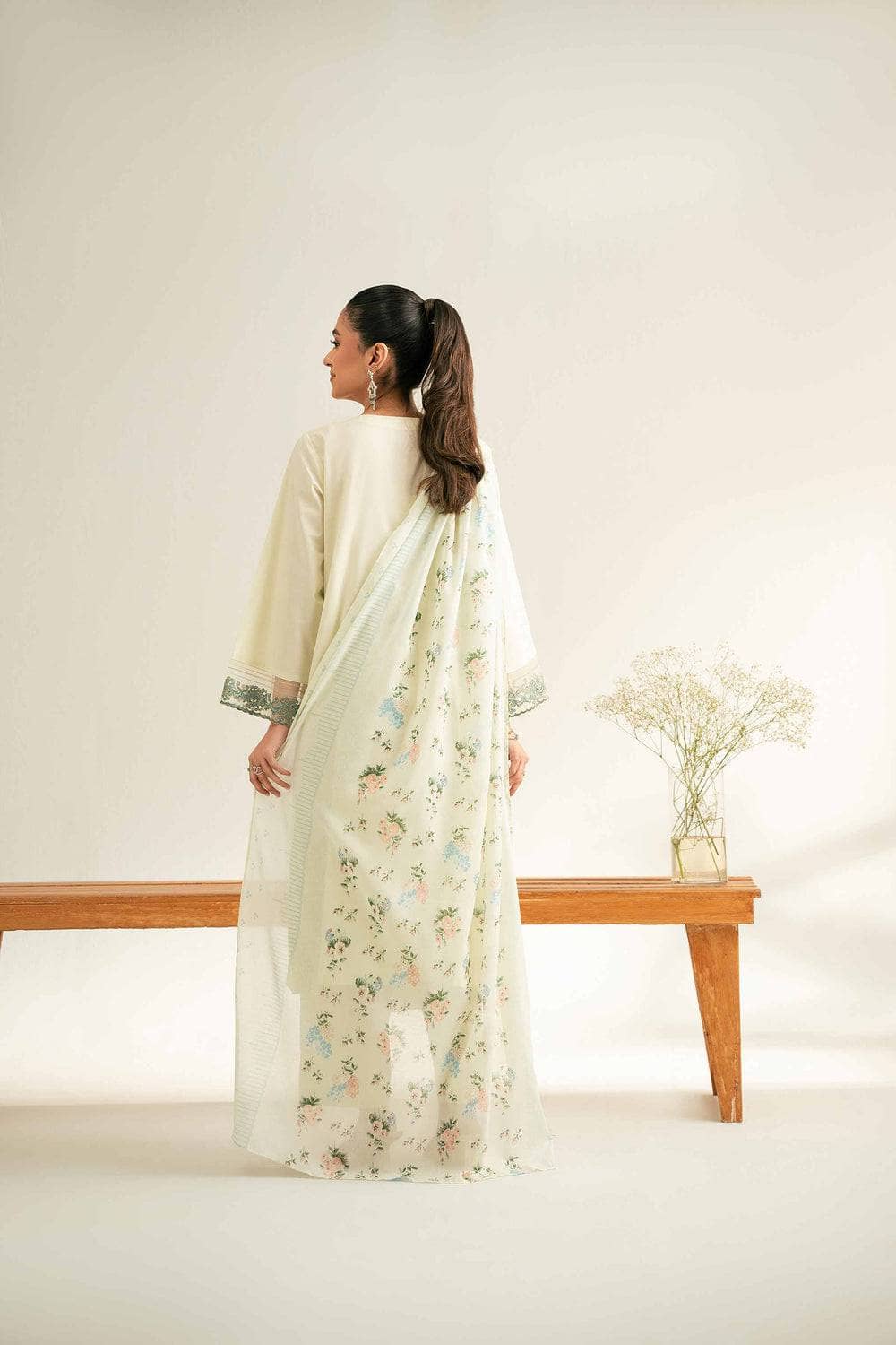 img_nishat_lawn_awwal_boutique