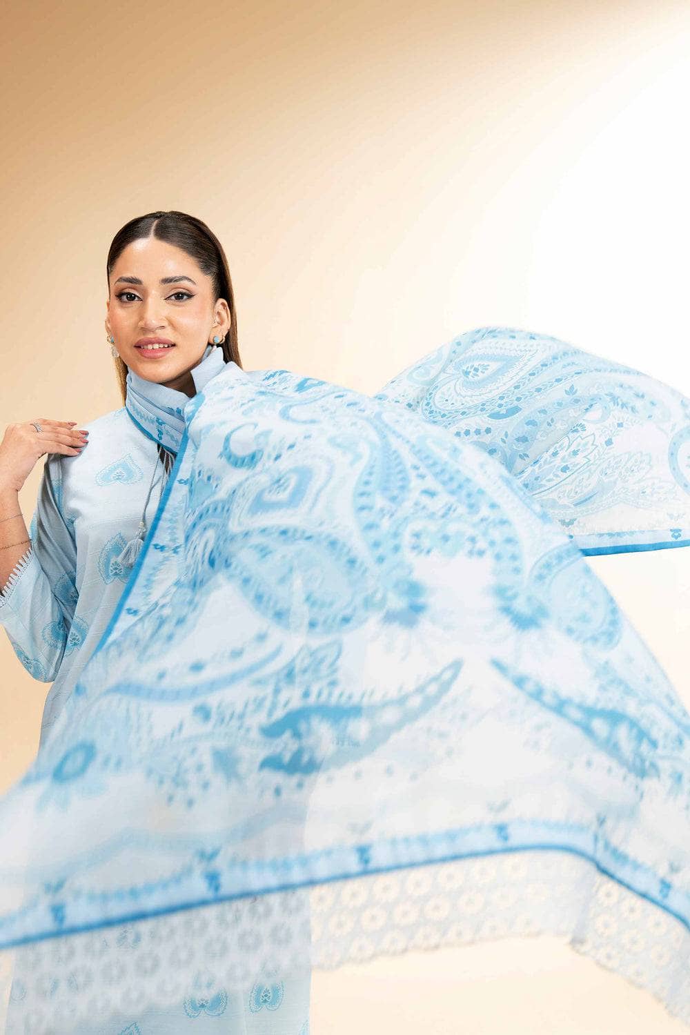 img_nishat_lawn_awwal_boutique