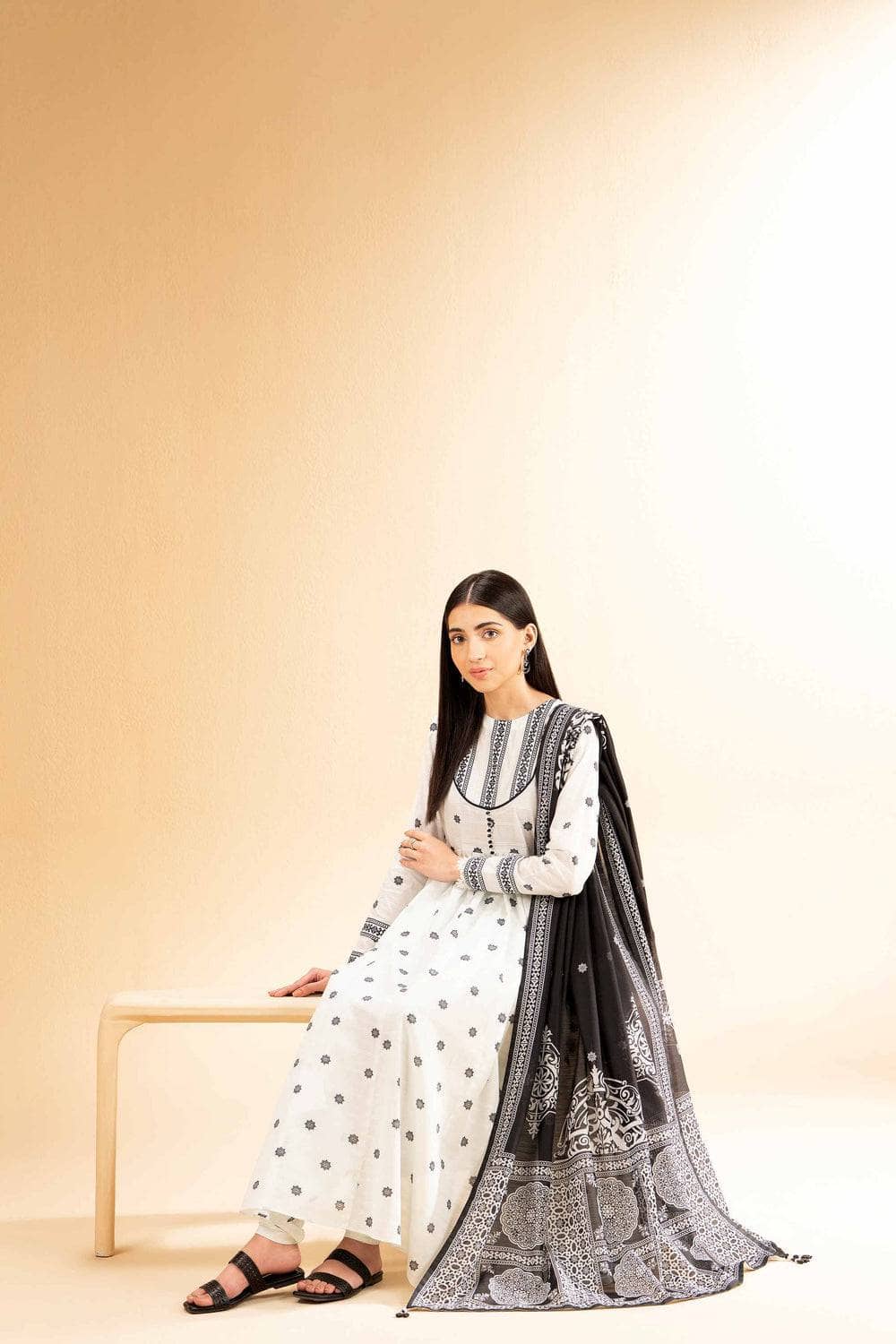 img_nishat_lawn_awwal_boutique