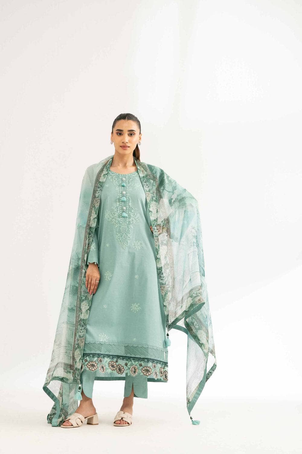 img_nishat_lawn_awwal_boutique